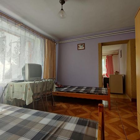 Przy Winogronie Hotel Uherce Mineralne Szoba fotó